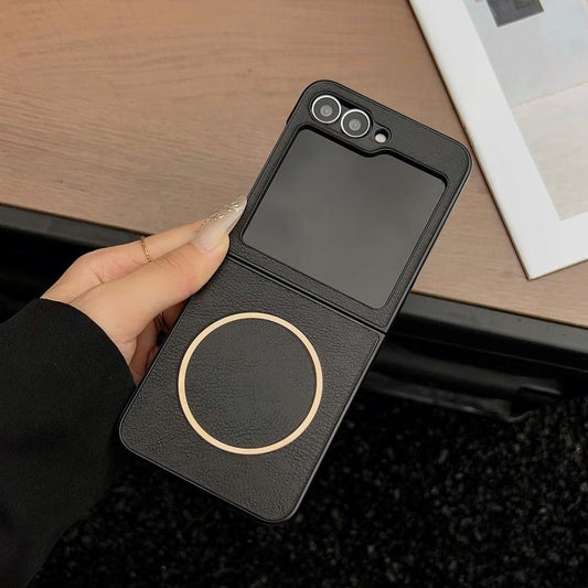 Crazy Horse Texture MagSafe Phone Case