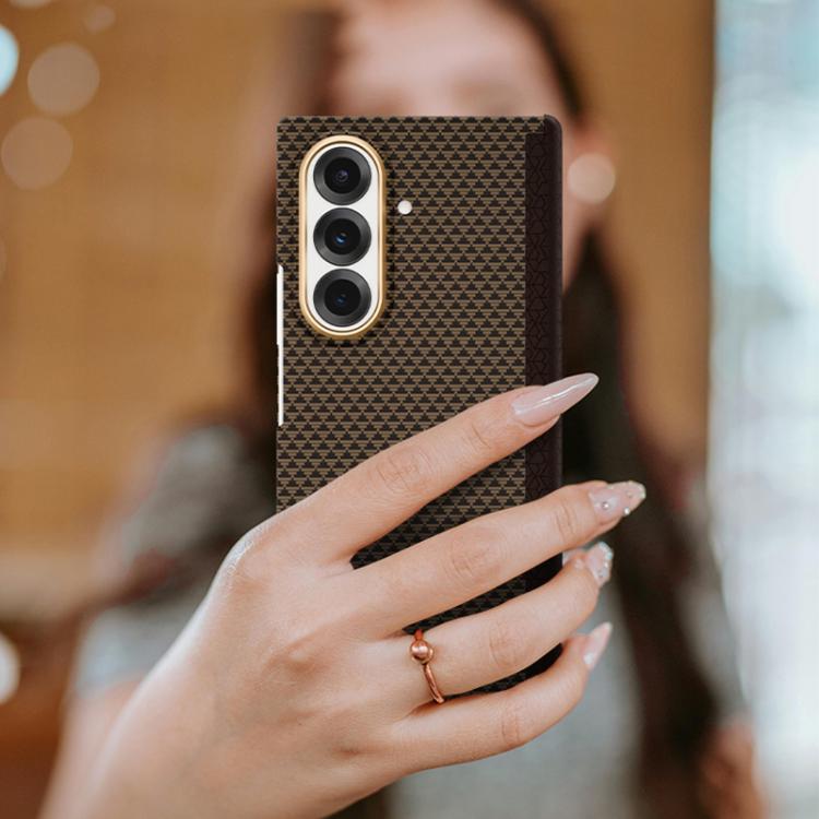 Metal Frame Nanofiber MagSafe Magnetic Center Phone Case