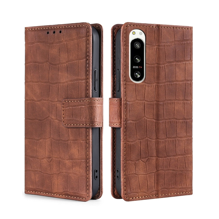 Skin Feel Crocodile Magnetic Clasp Leather Phone Case, For Motorola Edge 30 Neo, For Motorola Edge 2022, For Motorola Edge S30 Pro 5G/Edge 30 Fusion, For Motorola Edge X30 Pro 5G/Edge 30 Ultra, For Sony Xperia 5 IV, For Huawei Mate 50