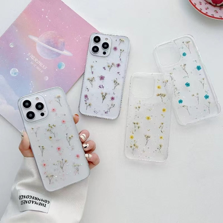 Gypsophila Flowers Pattern TPU Protective Phone Case, For iPhone 16 Pro Max, For iPhone 16 Pro, For iPhone 16 Plus, For iPhone 16, For iPhone 15 Pro Max, For iPhone 15 Pro, For iPhone 15 Plus, For iPhone 15