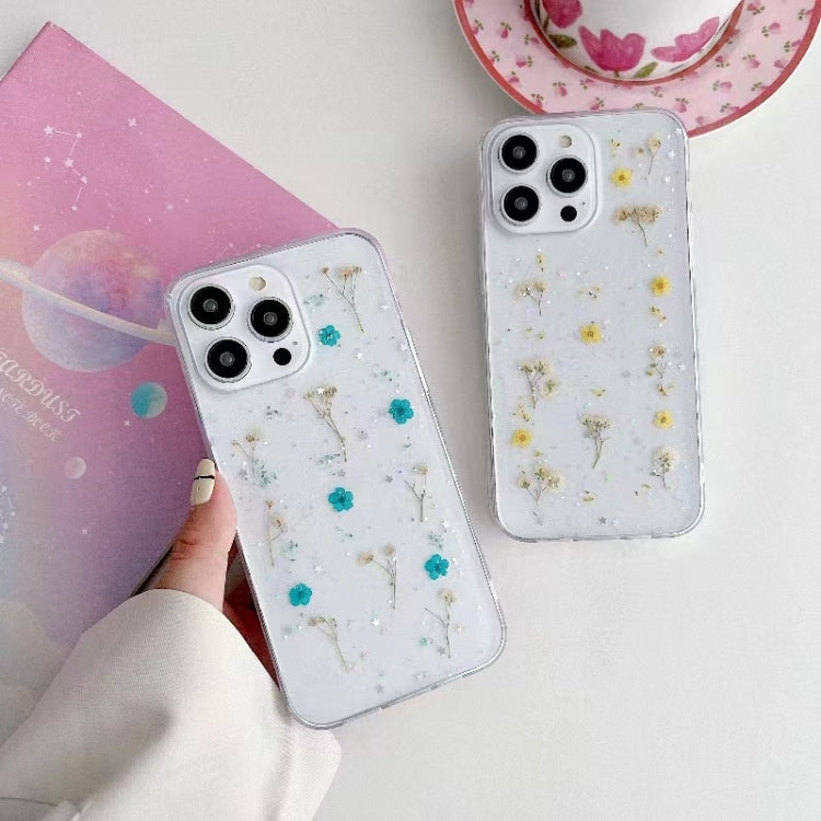 Gypsophila Flowers Pattern TPU Protective Phone Case, For iPhone 16 Pro Max, For iPhone 16 Pro, For iPhone 16 Plus, For iPhone 16, For iPhone 15 Pro Max, For iPhone 15 Pro, For iPhone 15 Plus, For iPhone 15