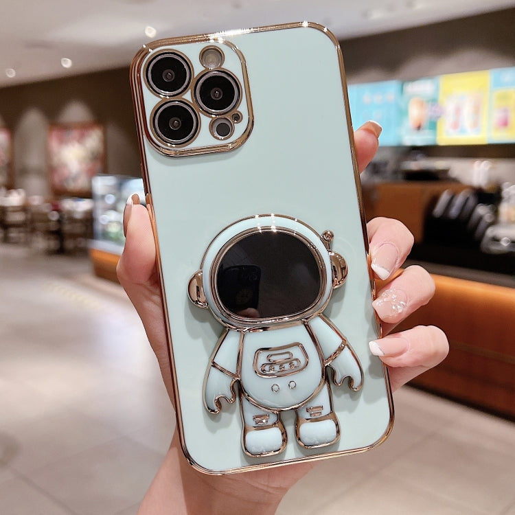 Electroplating Astronaut Holder Phone Case, For iPhone 15 Pro, For iPhone 15 Plus, For iPhone 15