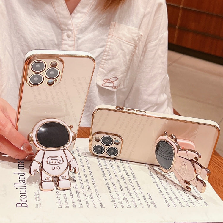 Electroplating Astronaut Holder Phone Case, For iPhone 15 Pro, For iPhone 15 Plus, For iPhone 15